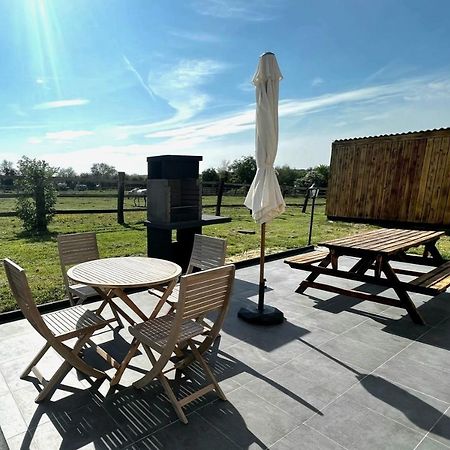 Le Clos De Baron Sur Odon, Un Havre De Paix. Экстерьер фото